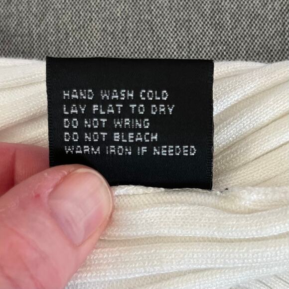 Belldini Black Label White Quarter Zip Mock Neck Sleeveless Sweater Plus 1X NWT - Picture 13 of 15